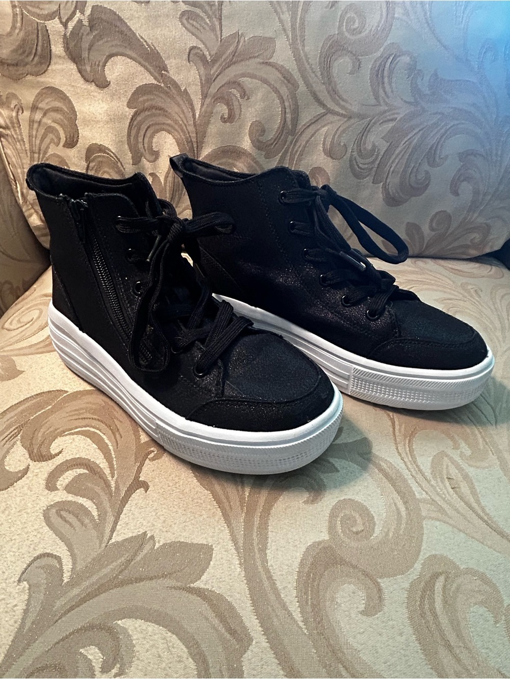Sketchers Hyperlift Platform Sneakers Girls 5 Black Shiny High-Top Zipper Laces